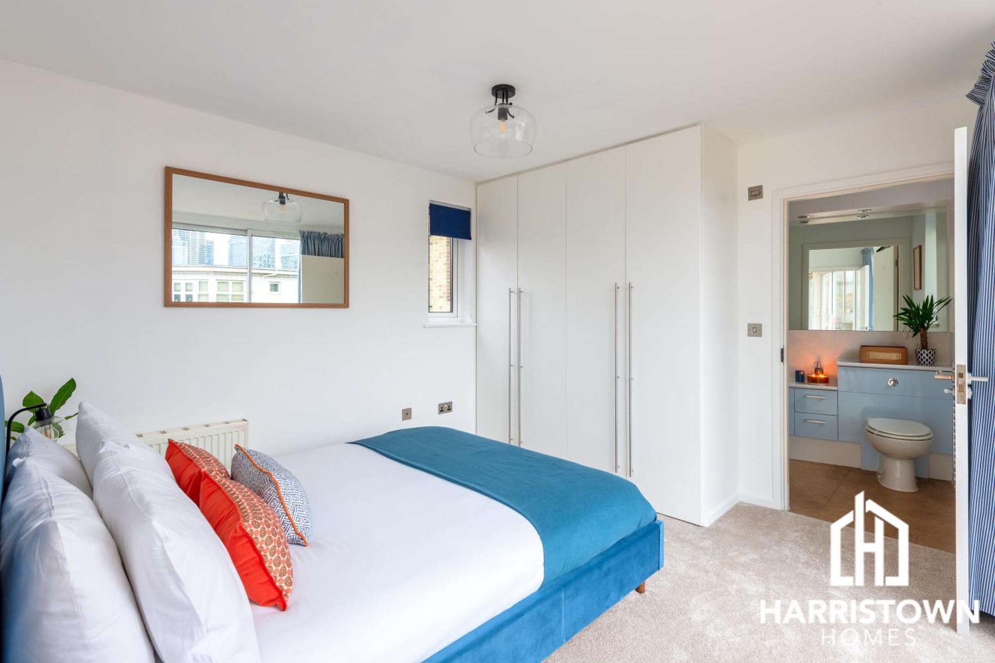 Apartment 2 Bed Penthouse In Canada Water With Huge Balcony & Canary Wharf View *