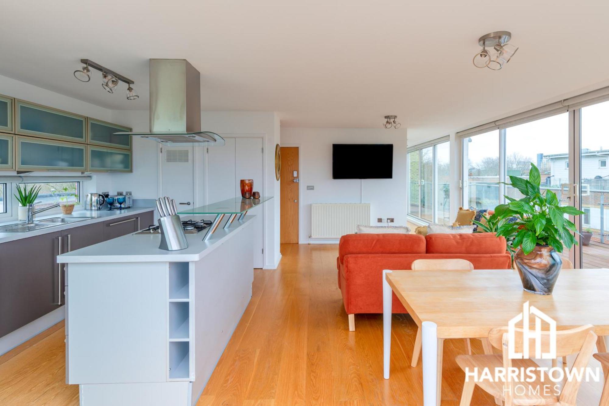 2 Bed Penthouse In Canada Water With Huge Balcony & Canary Wharf View *