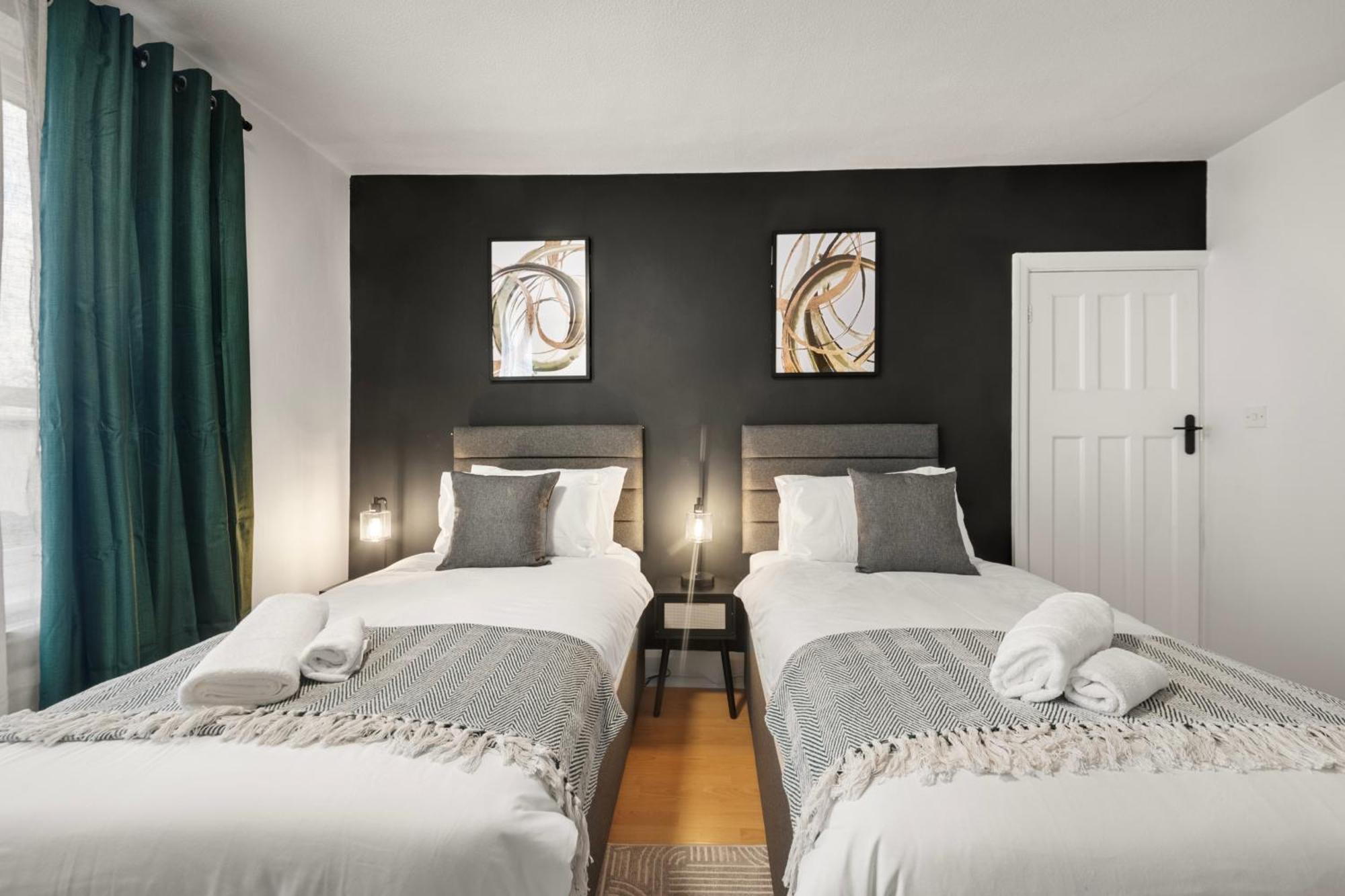 Spacious 4br, Sleeps 7, Garden, Free Parking London