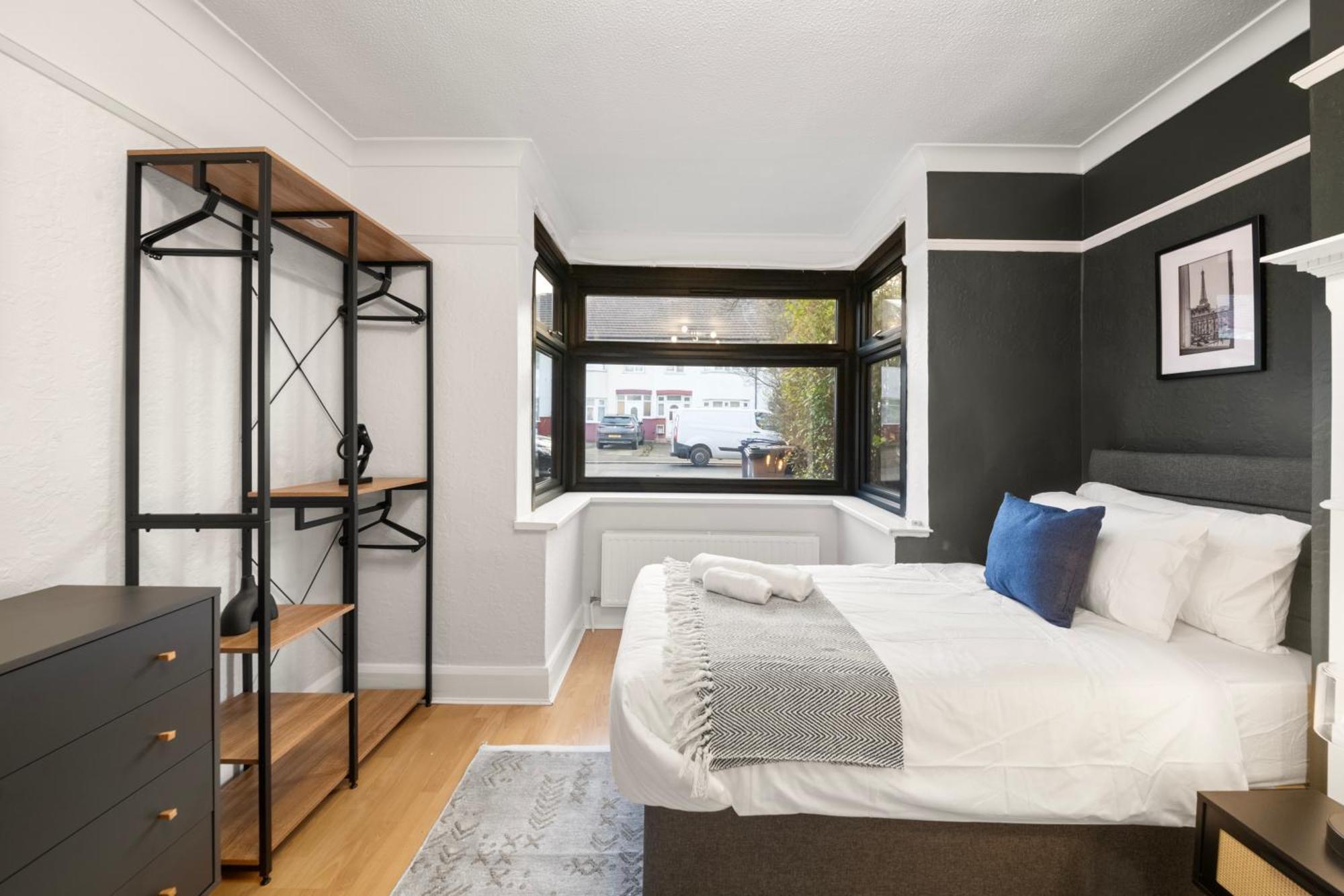 Apartment Spacious 4br, Sleeps 7, Garden, Free Parking *