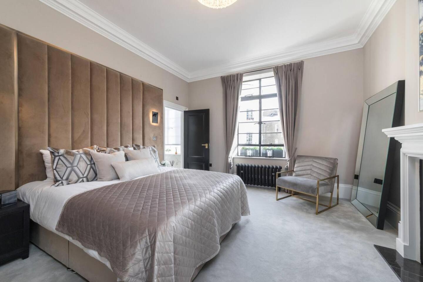 Lejlighed Pass The Keys Luxurious 2-bedroom Flat In Hyde Park