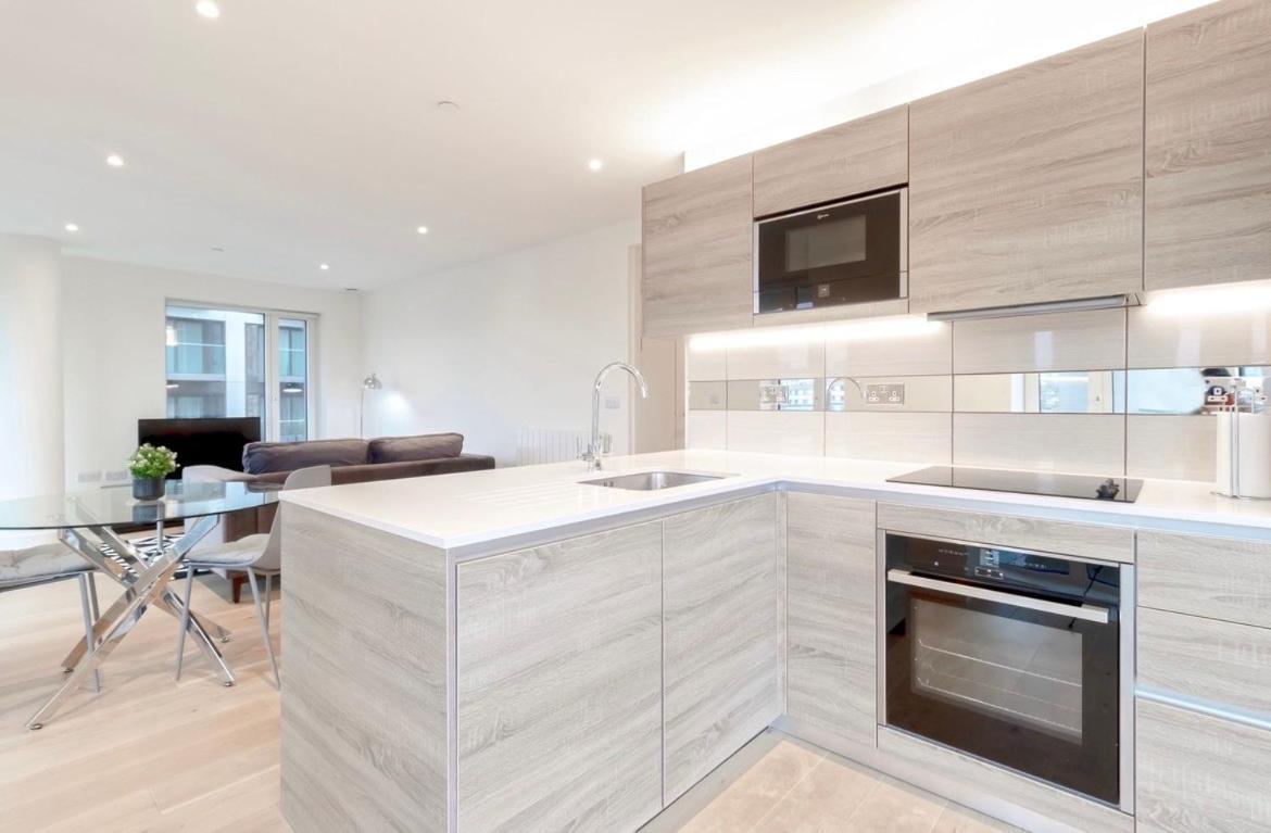 Luxury 2 Bedroom In Appartement *