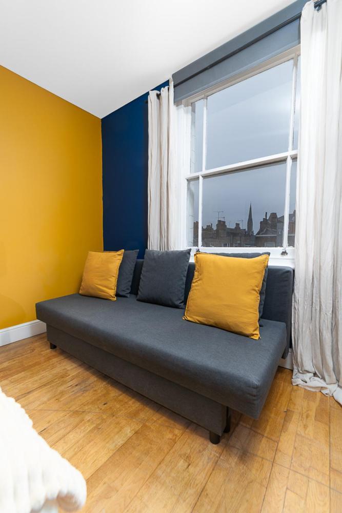 Bayswater Twelve Apartment
