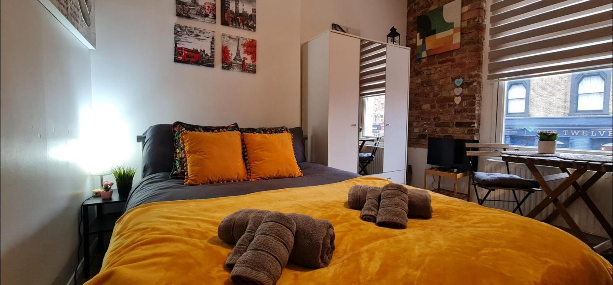 Stylish - Private Bathroom, 15mins To London! Lejlighed