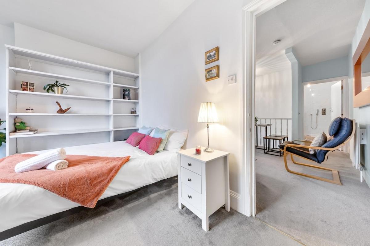 Apartment Lovely Split Level 2 Bedroom Flat In Nw