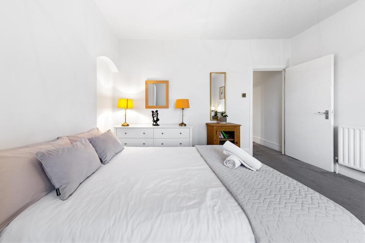 Apartment Lovely Split Level 2 Bedroom Flat In Nw London