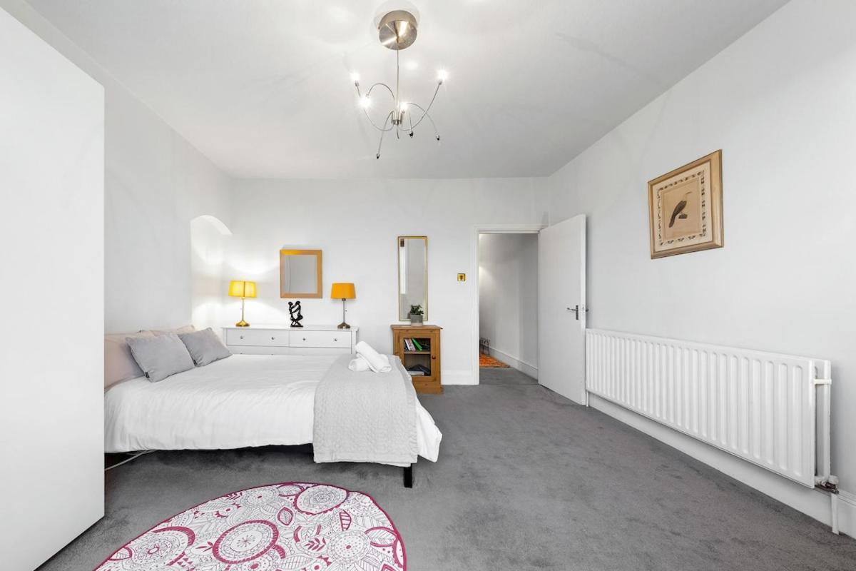 Apartment Lovely Split Level 2 Bedroom Flat In Nw