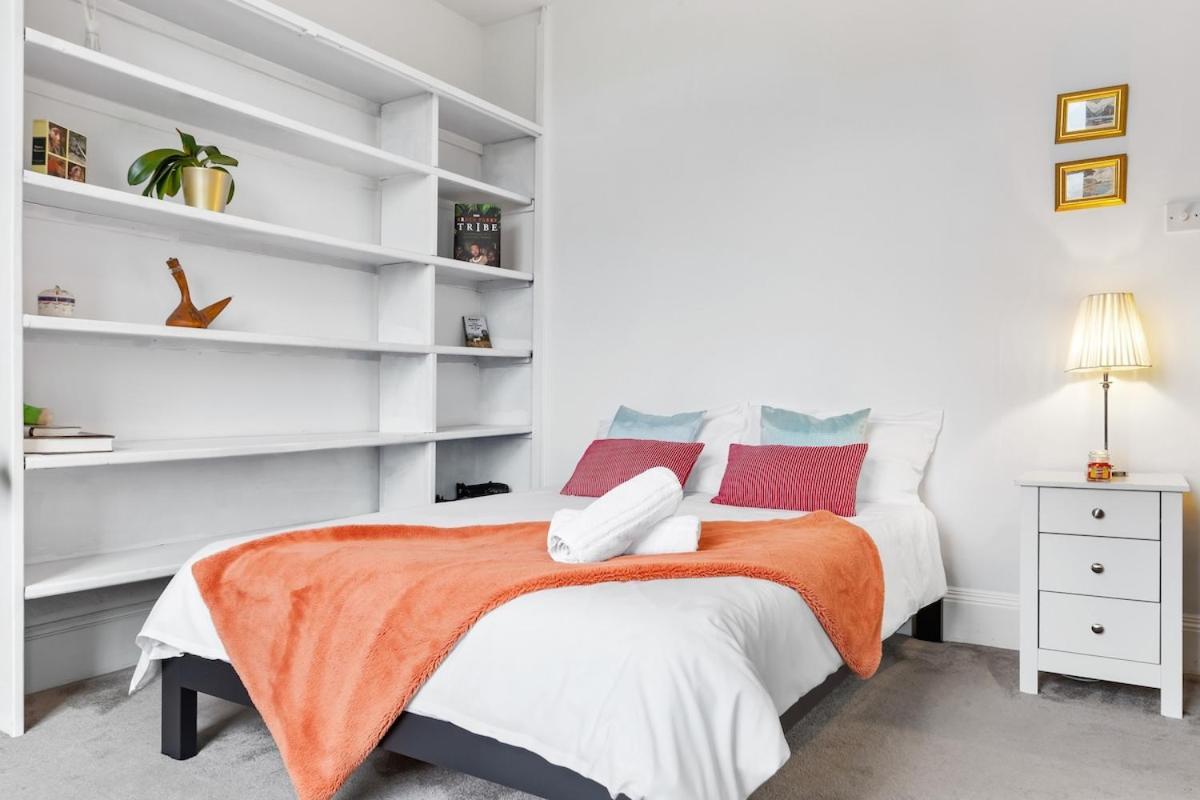 Apartment Lovely Split Level 2 Bedroom Flat In Nw London