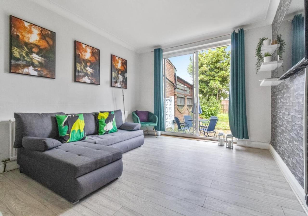 Spacious 4bdr With Modern Comforts In Downshill London