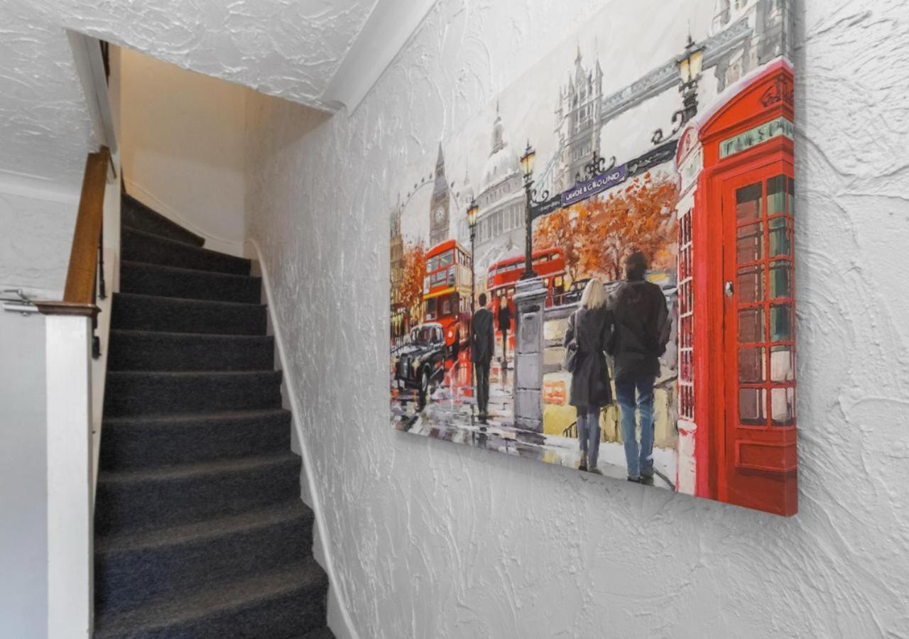 Spacious 4bdr With Modern Comforts In Downshill *
