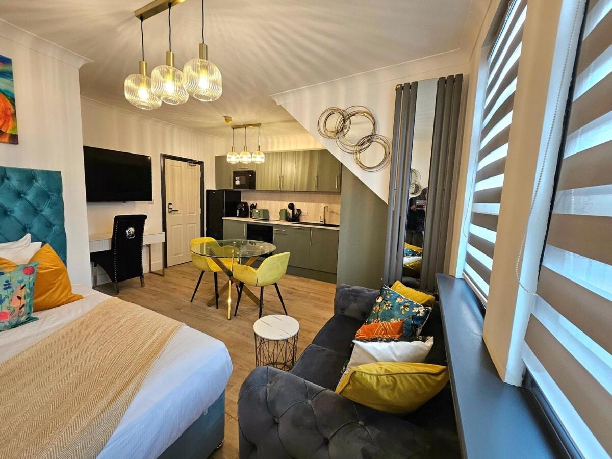 Sensational London-callcott