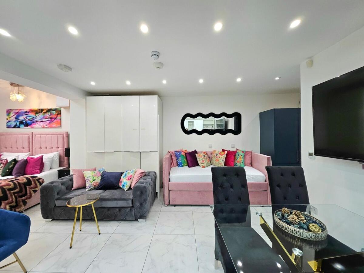 Sensational London-callcott Apartment