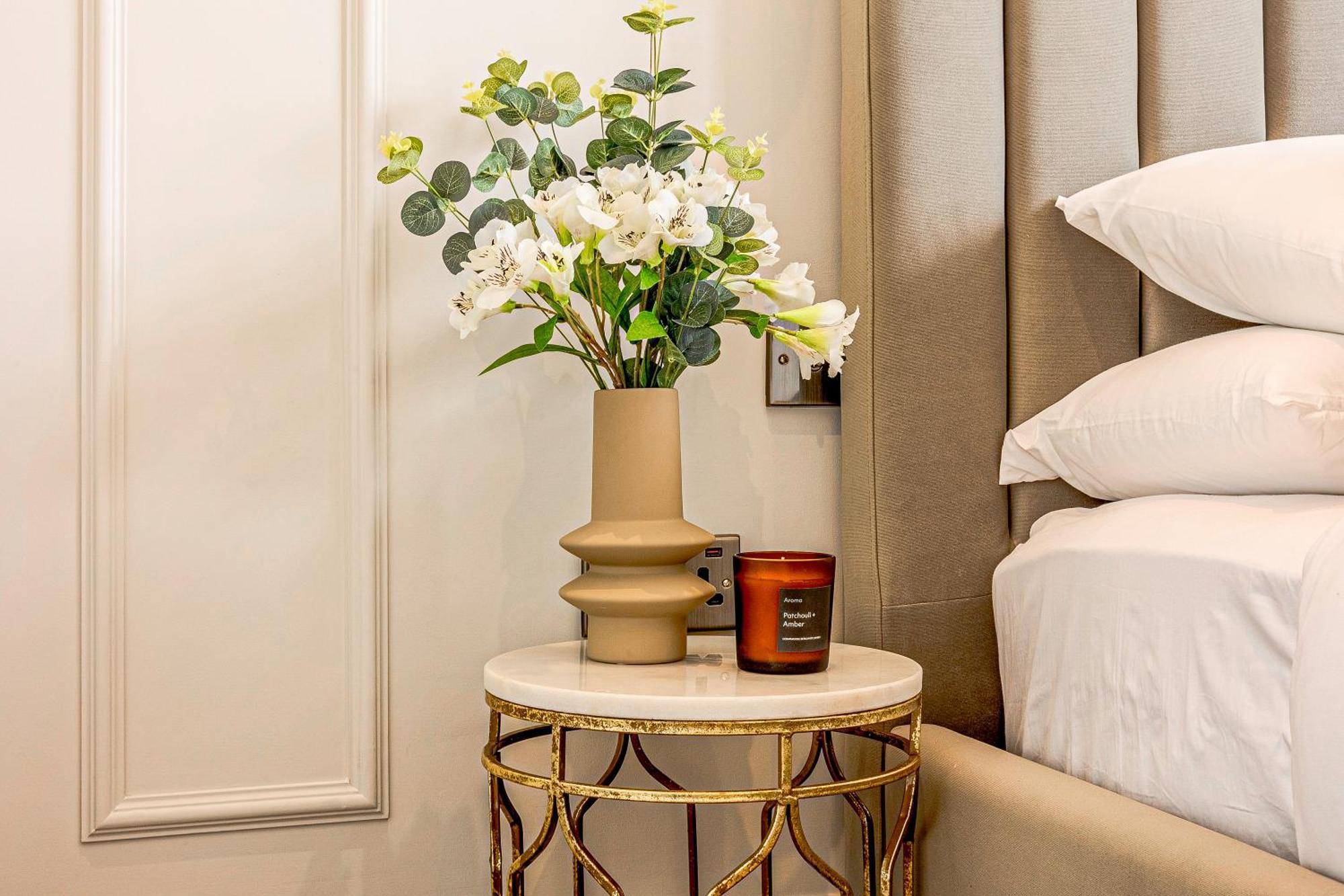 Astounding 4br Haven With Garden Queens Park Tube Apartment *