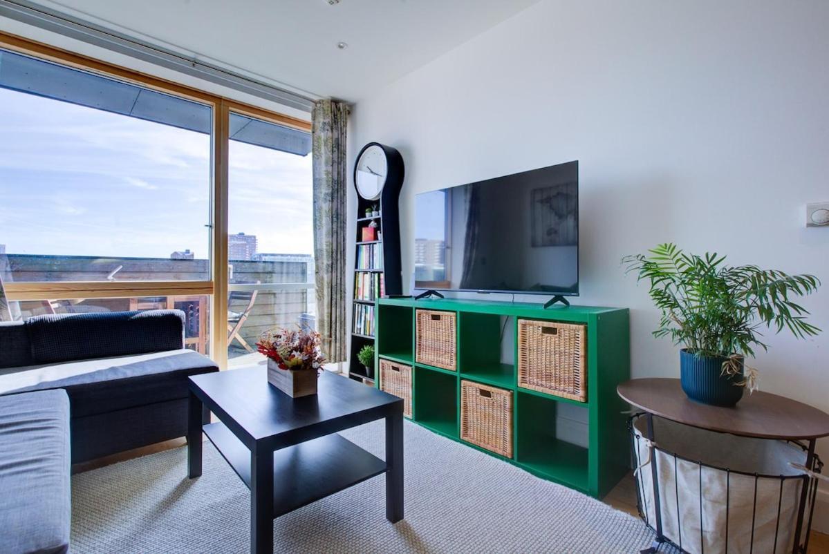 Modern 1-bed Entire Apartment, Zone 2 Appartement *