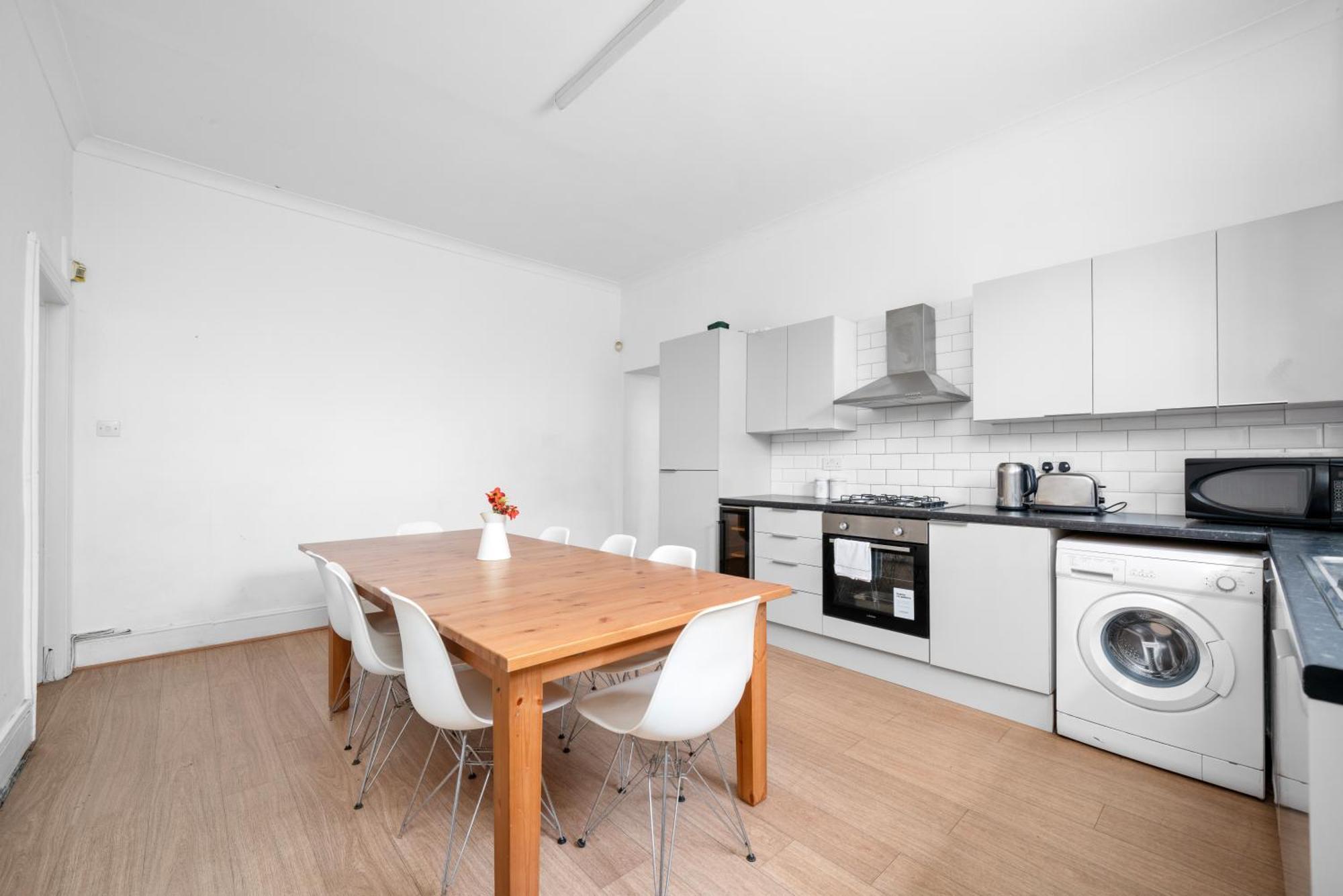 Spacious Canary Wharf Near 02 Arena, Excel Exhibition Centre, With Free Parking & Wifi Appartement