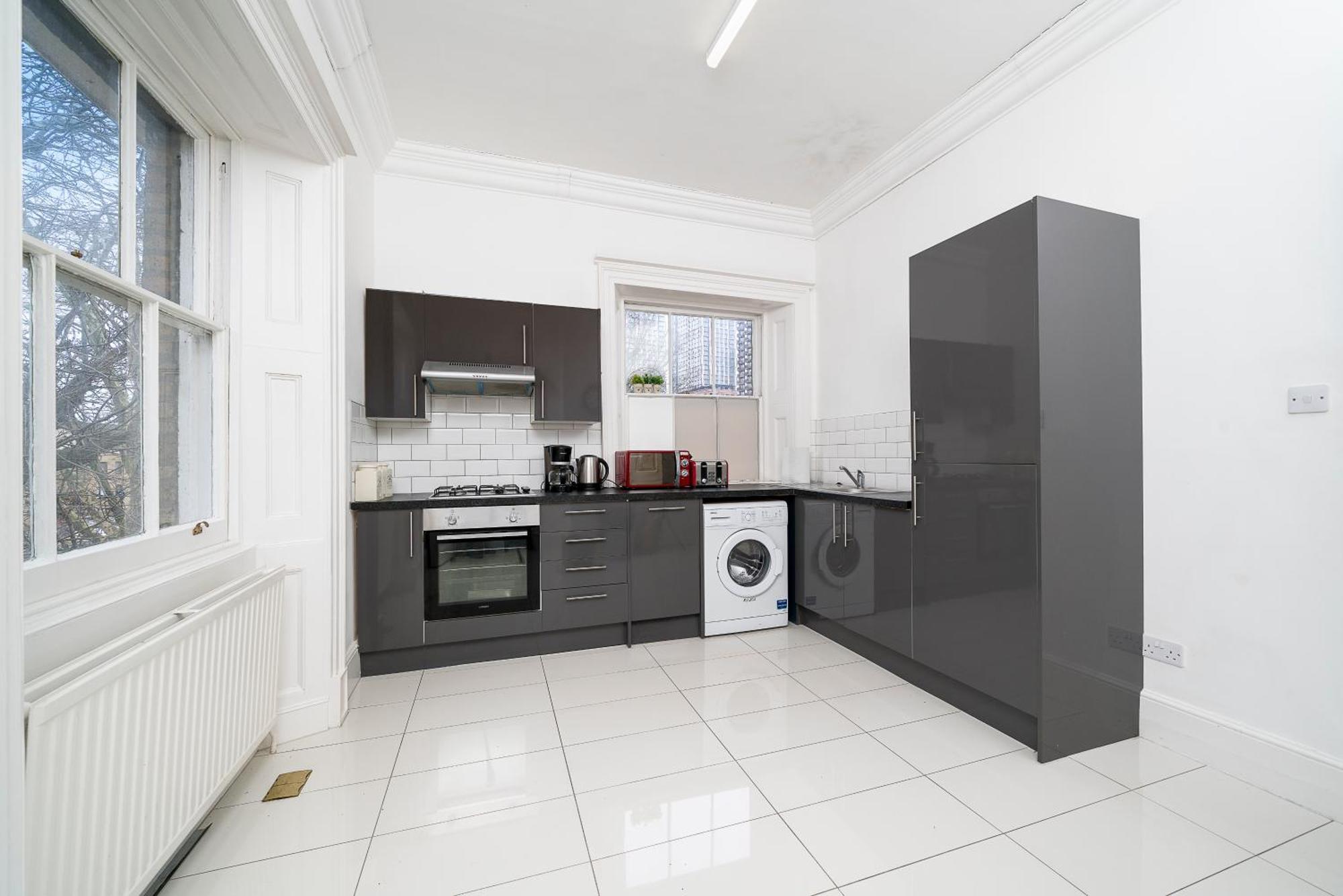 Spacious Canary Wharf Near 02 Arena, Excel Exhibition Centre, With Free Parking & Wifi Appartement *