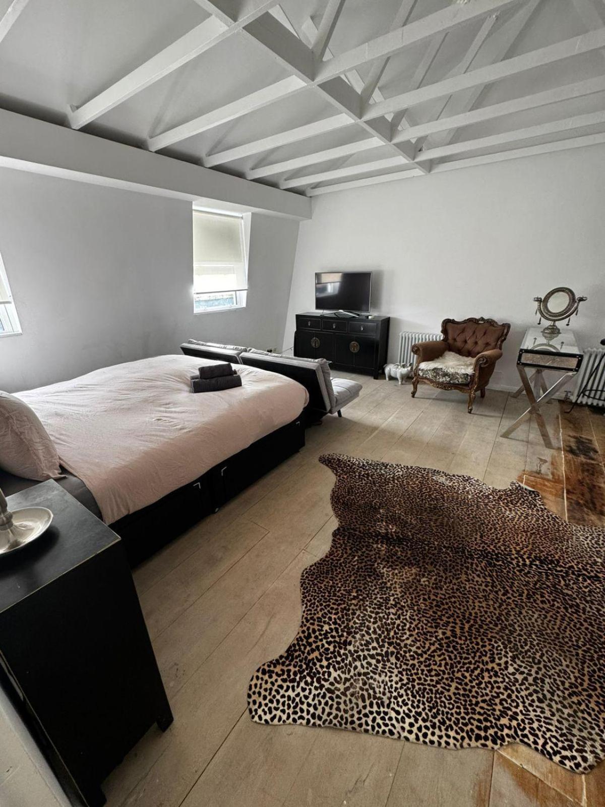 Loft By Let It B Travel Londra