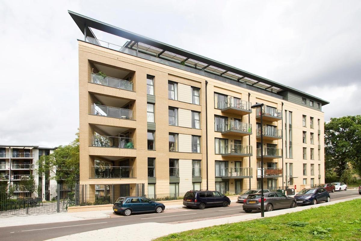 Lovely 2-bed In Appartement