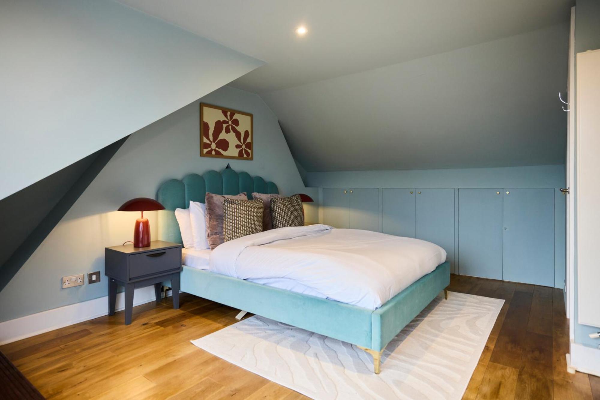 The Kensal Hideout - Classy 2bdr Apartment