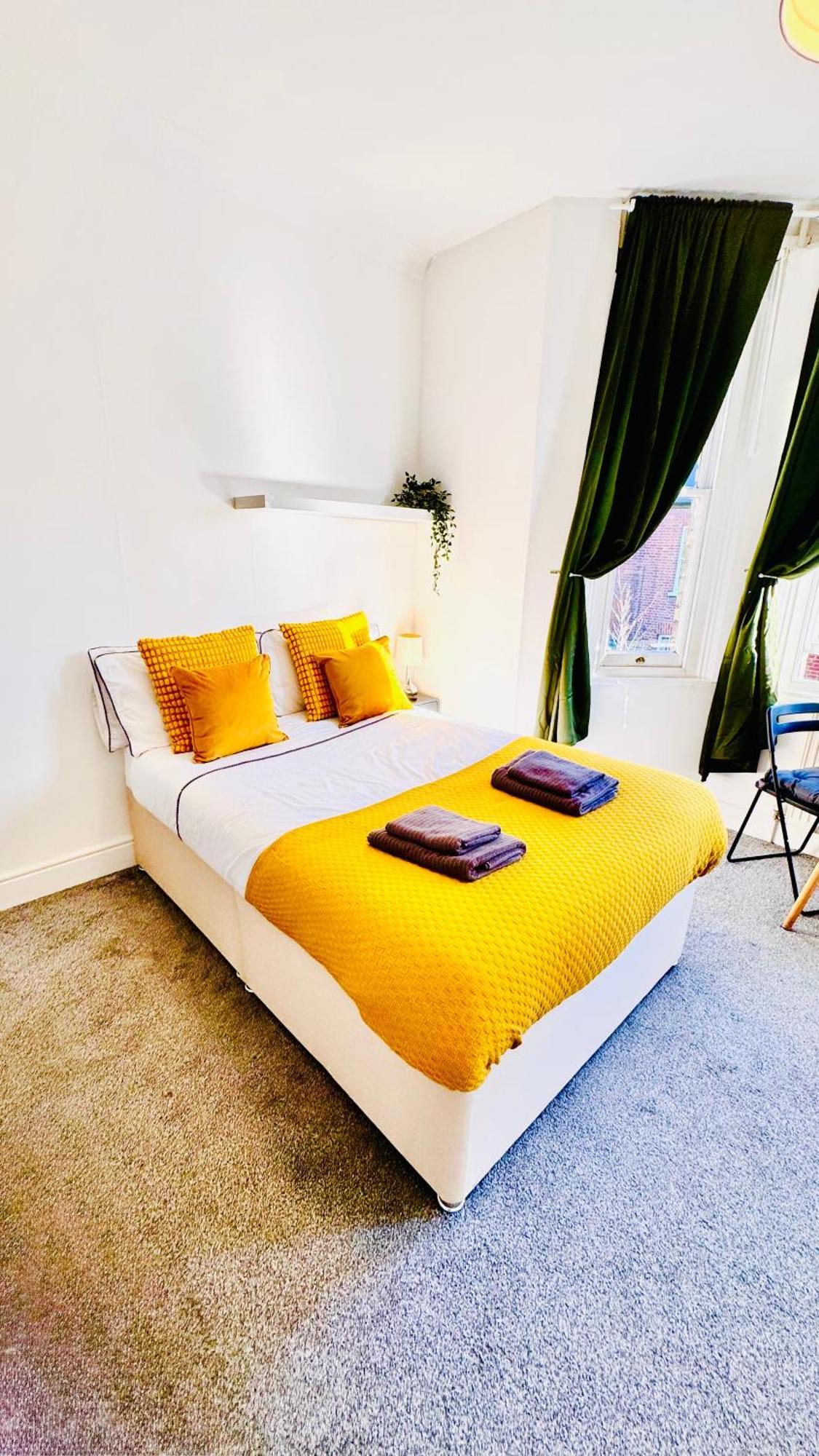 Apartment Glenmore London