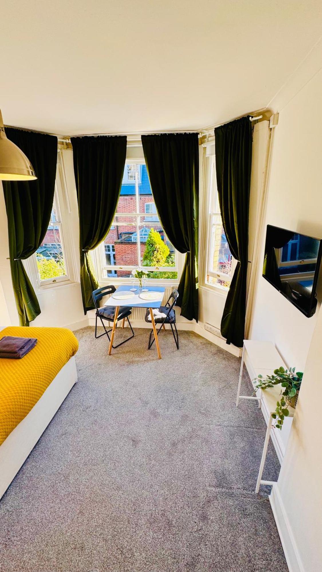 Glenmore Apartment London