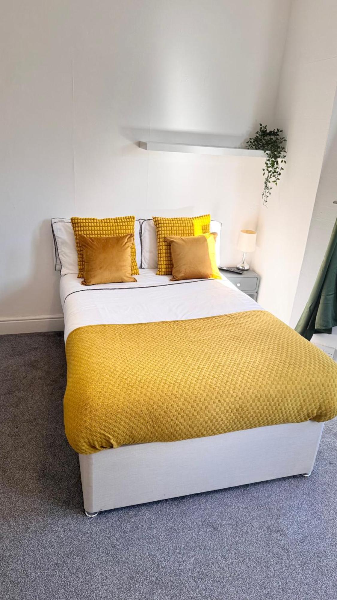 Apartment Glenmore London