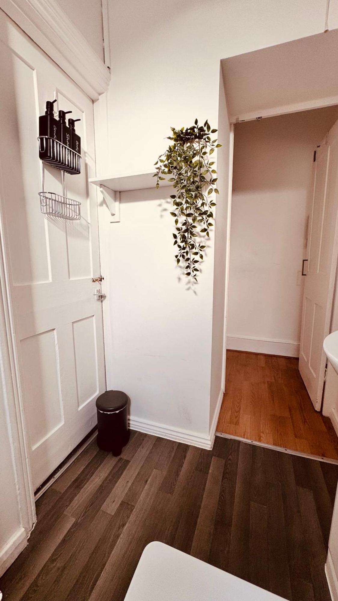 Glenmore Apartment