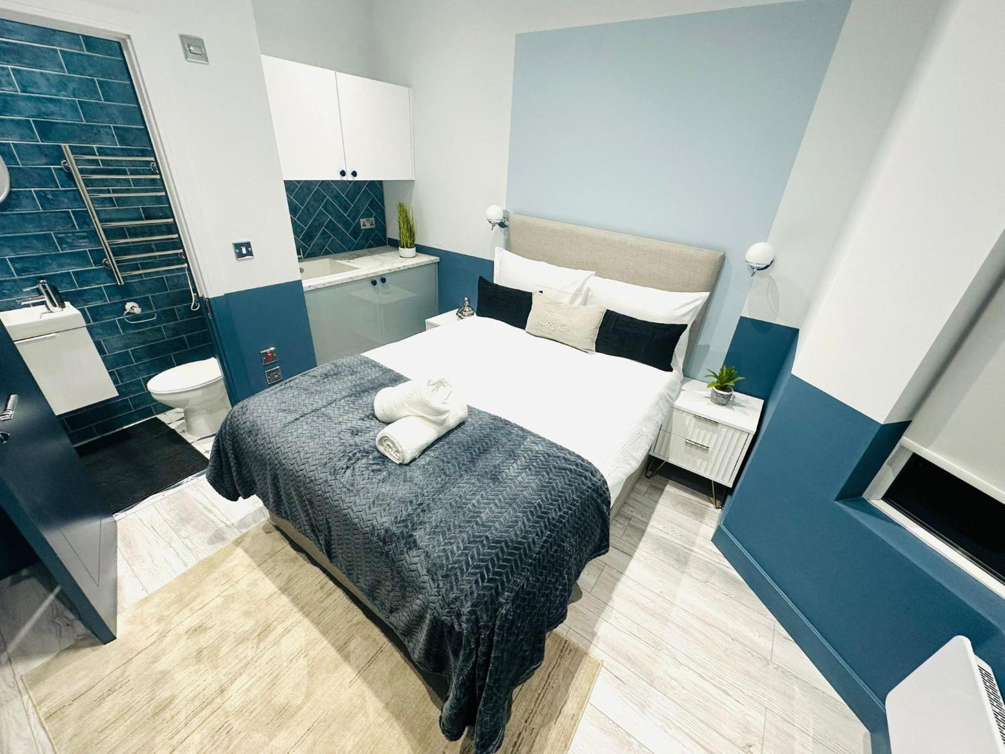 Holly B Mini Great Location For Tourist!!! Pensionat London