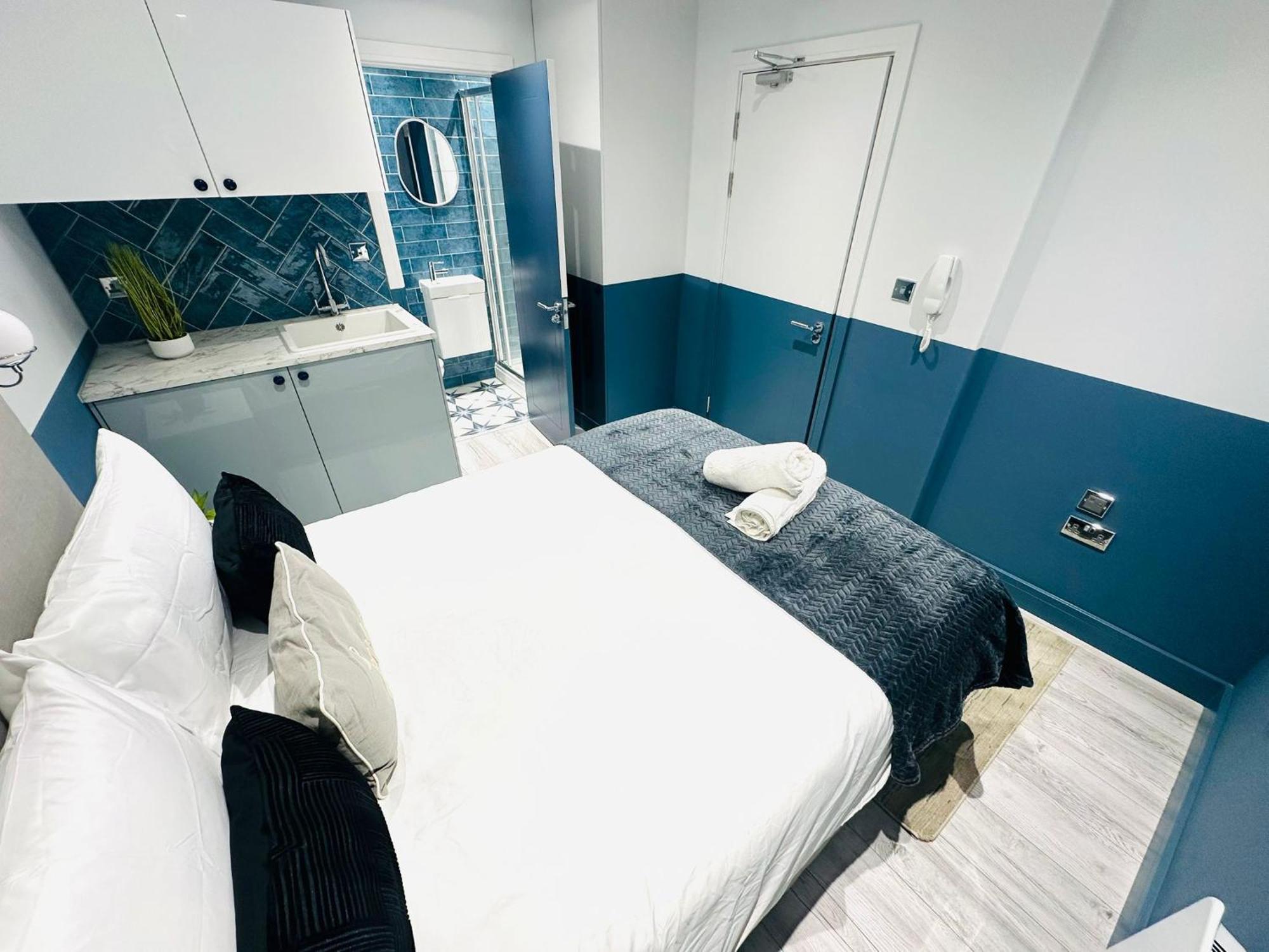 Holly B Mini Great Location For Tourist!!! Pensionat