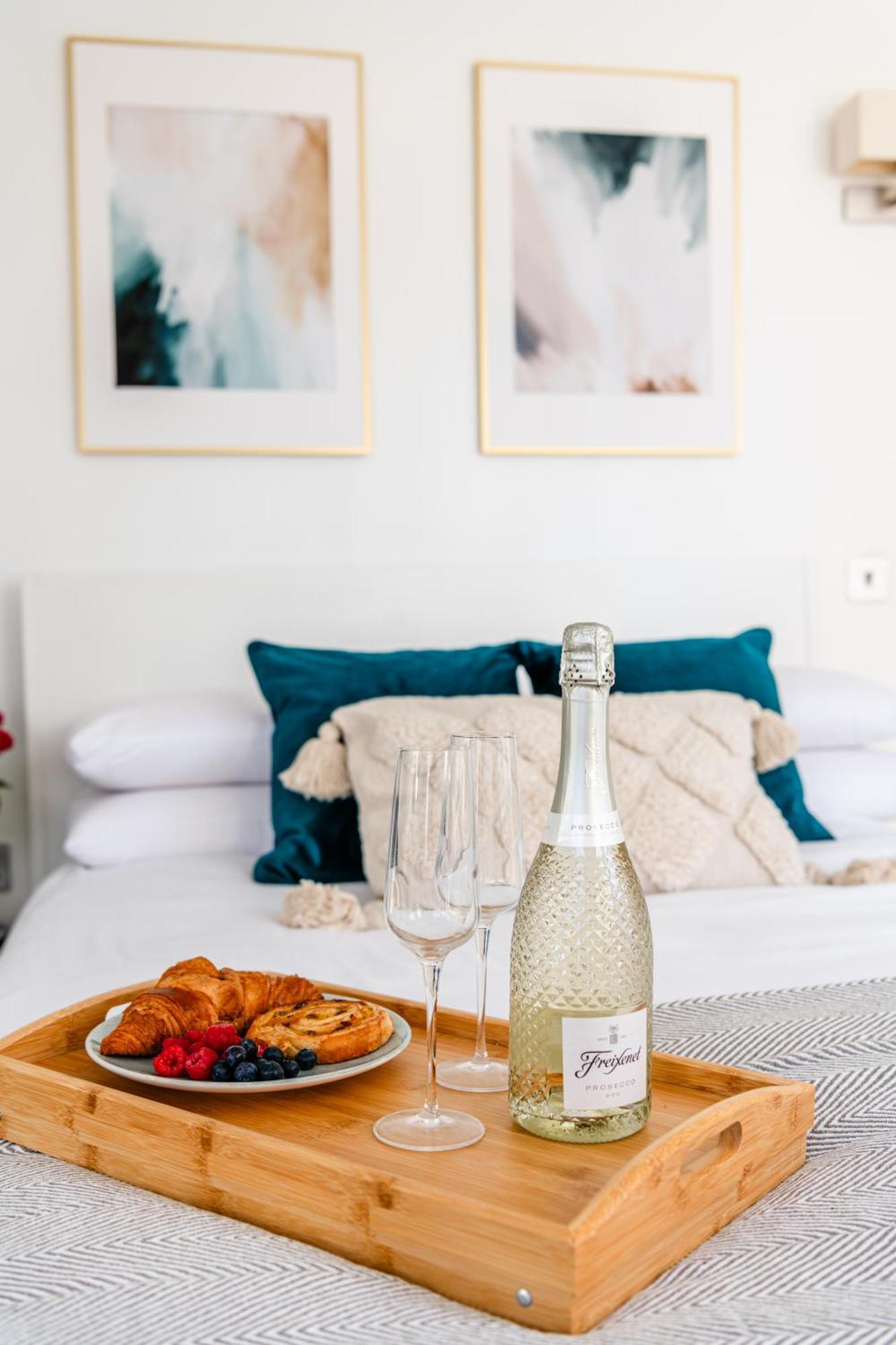 Stylish 1 Bedroom Kings Cross Ideal For 4 Guests By Uk Londra