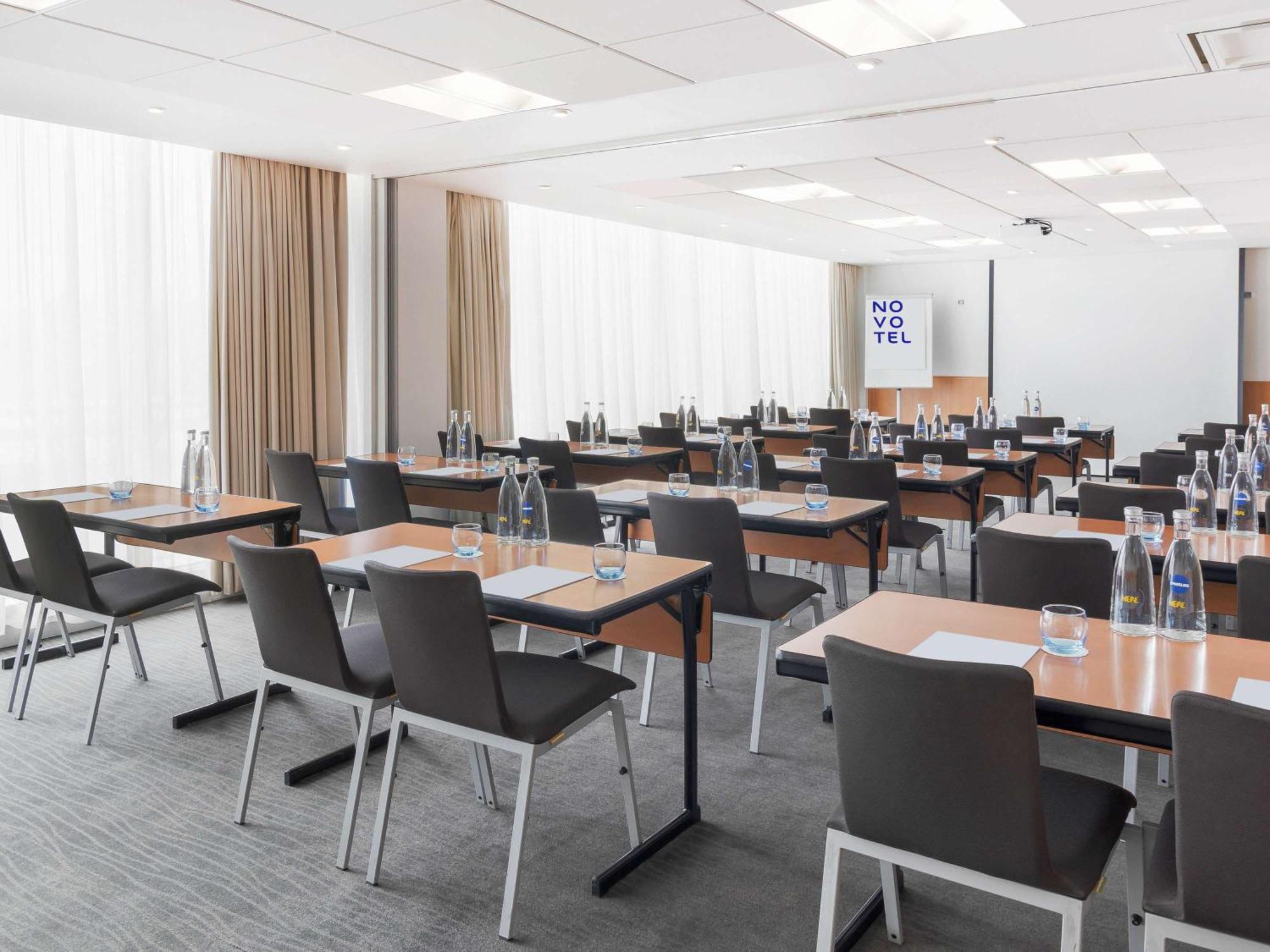 Hotel Novotel Excel 4*