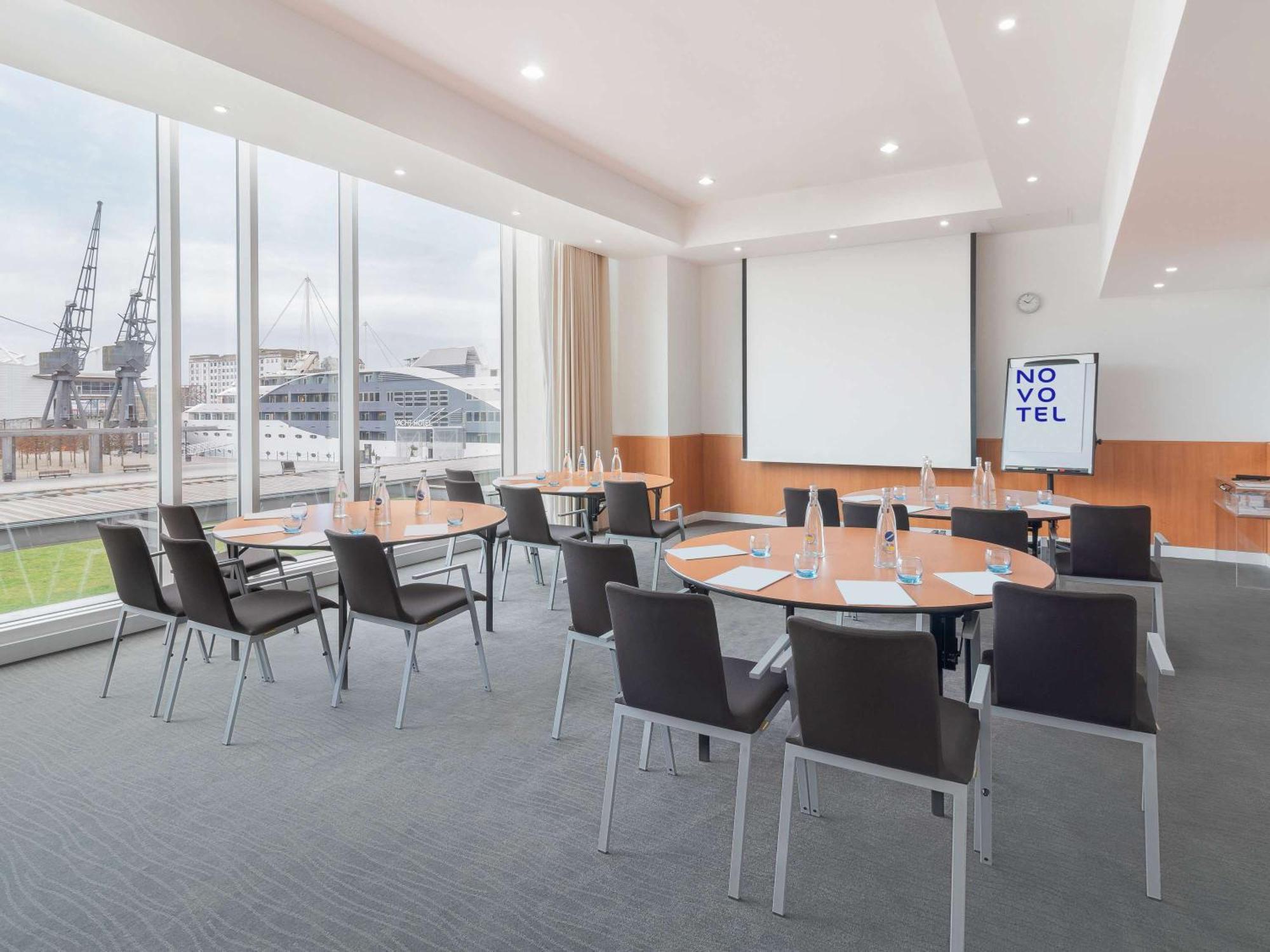 Novotel Excel Hotell 4*