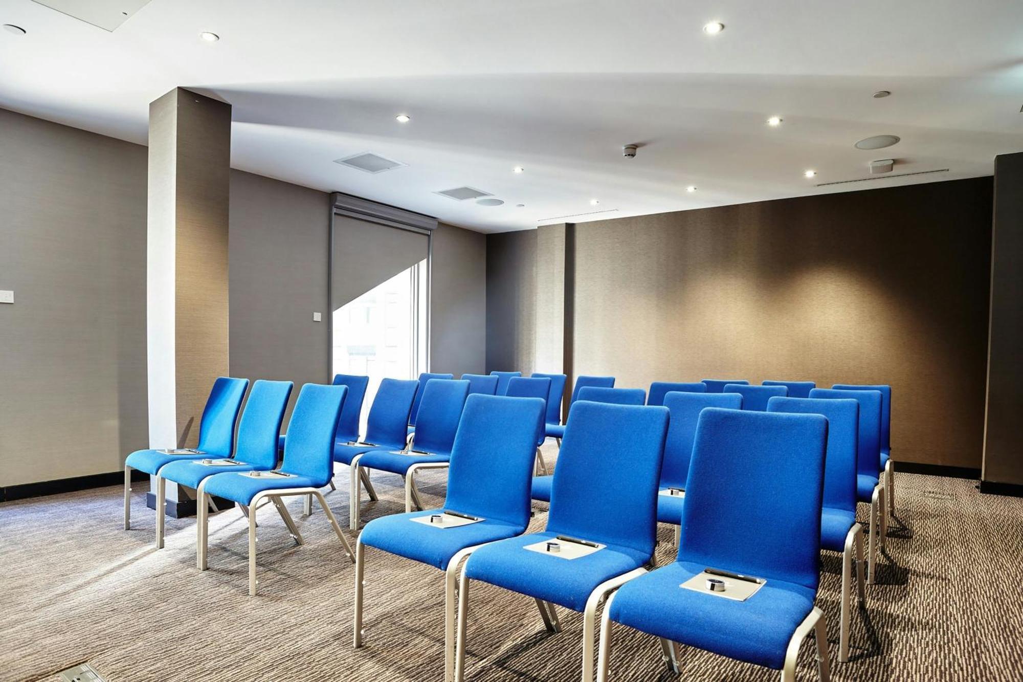 Montcalm East, Autograph Collection 5* London
