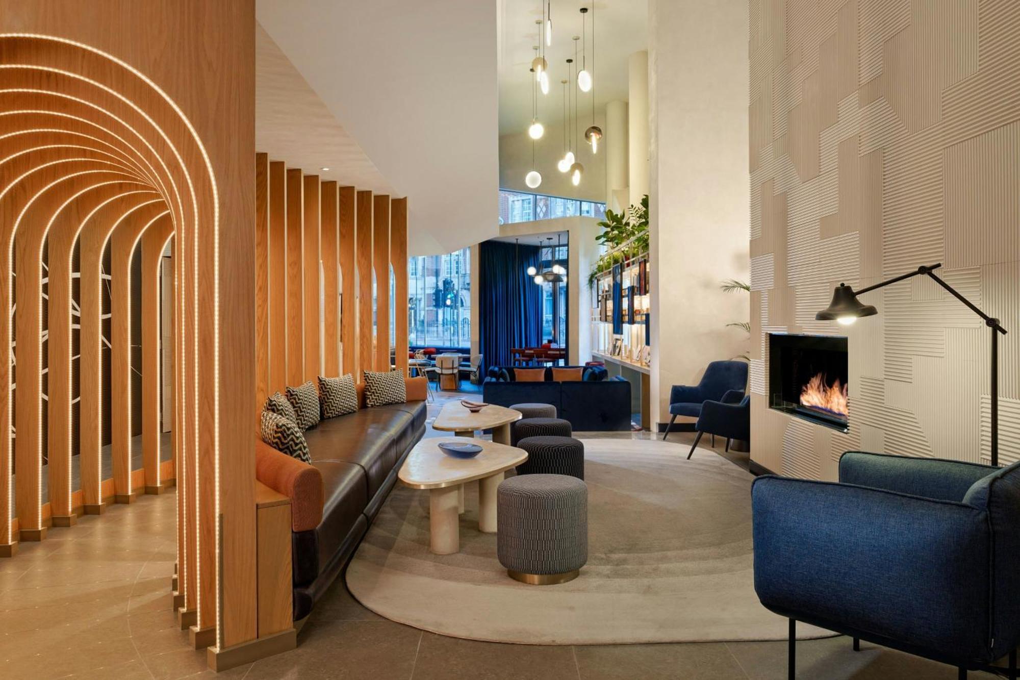 Montcalm East, Autograph Collection 5* London