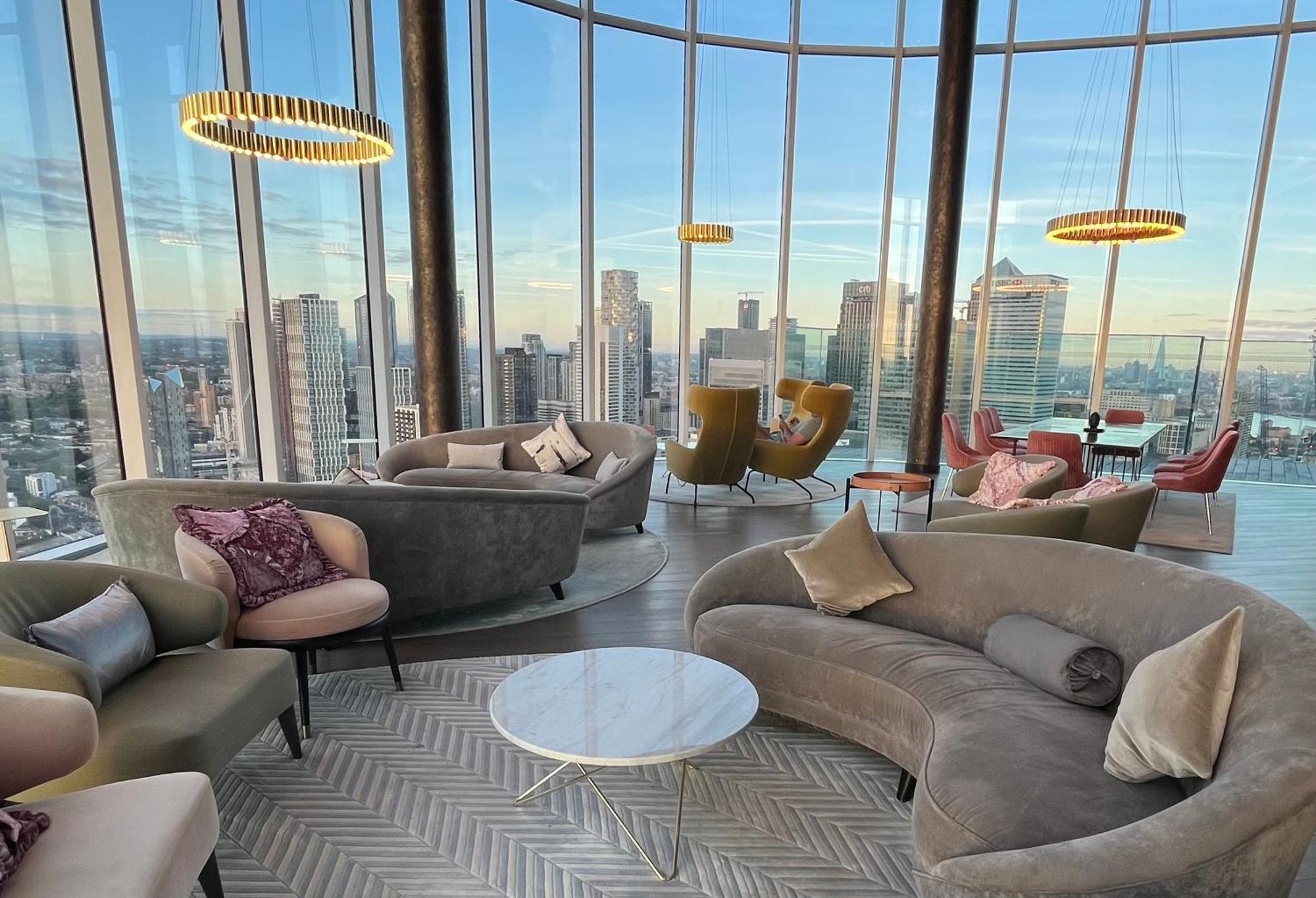 Luxury Modern 2 Bed Flat With Balcony And View - Canary Wharf Center * Londra