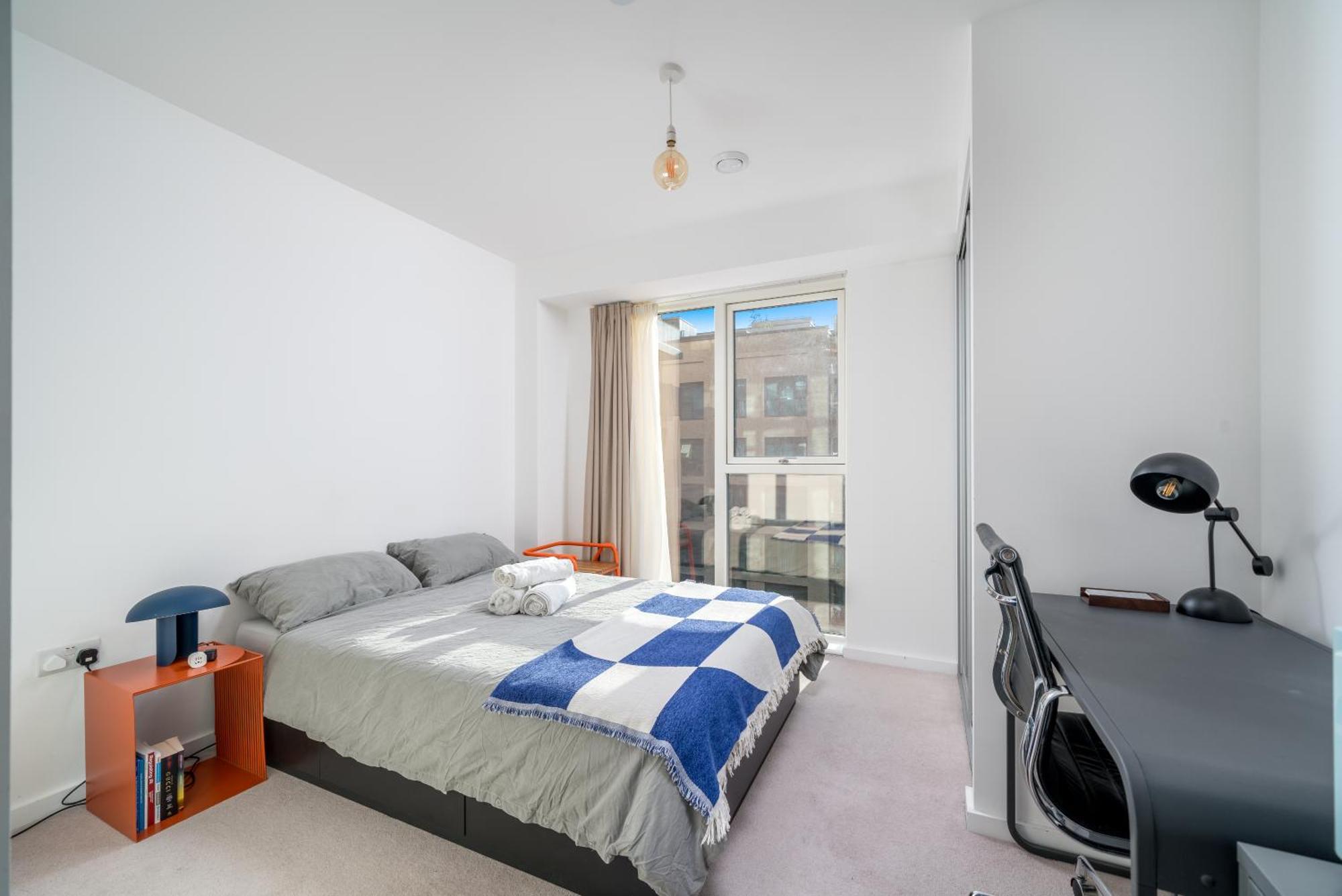 Waterview With Ultra Fast Wifi Close To Excel And O2, Corporates And Contractors Welcome London
