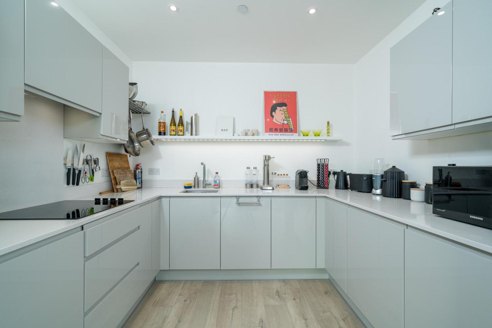 Waterview With Ultra Fast Wifi Close To Excel And O2, Corporates And Contractors Welcome London