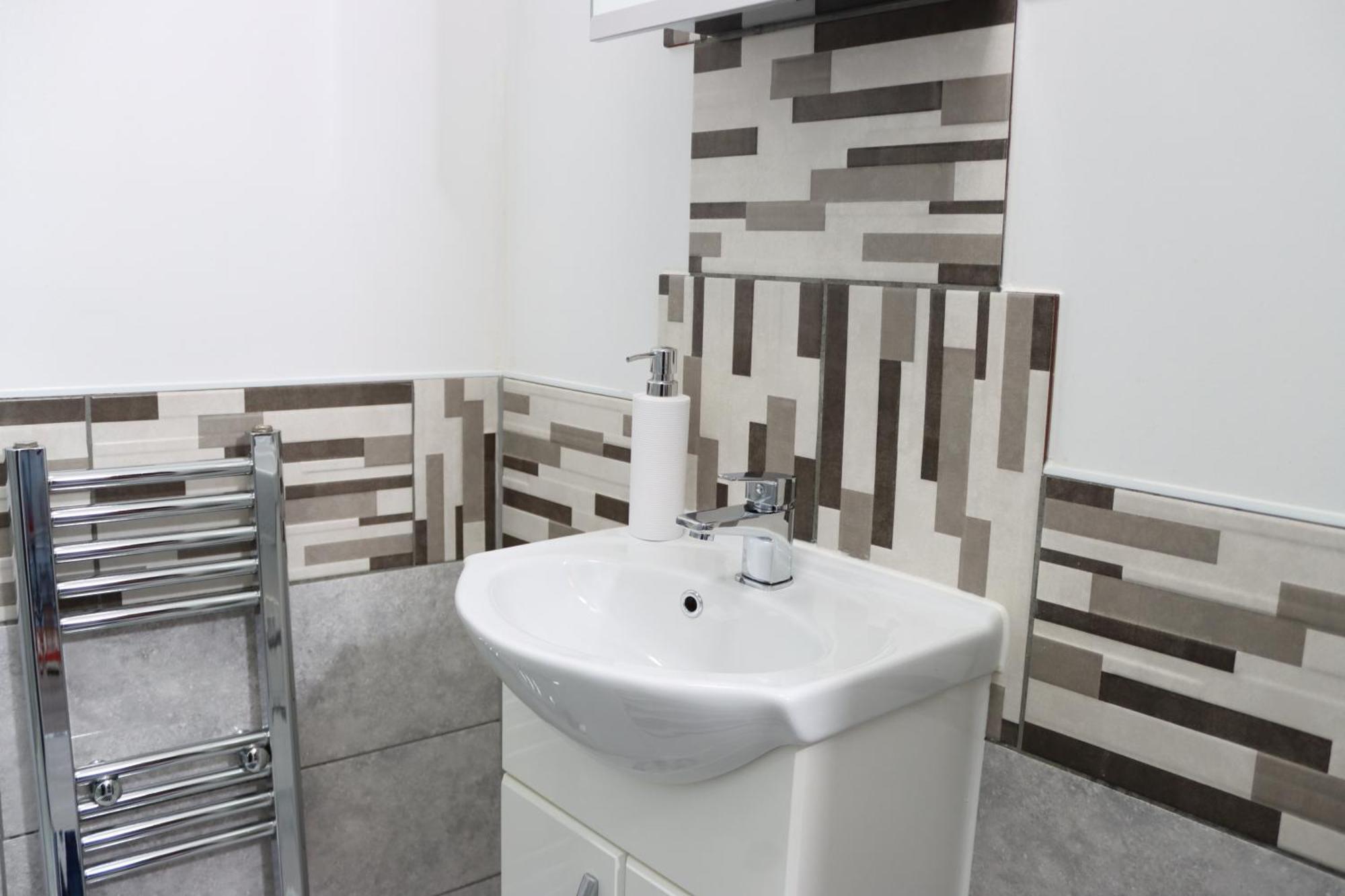Lägenhet Cosy With Kitchenette And Private Bathroom - 15mins To London!