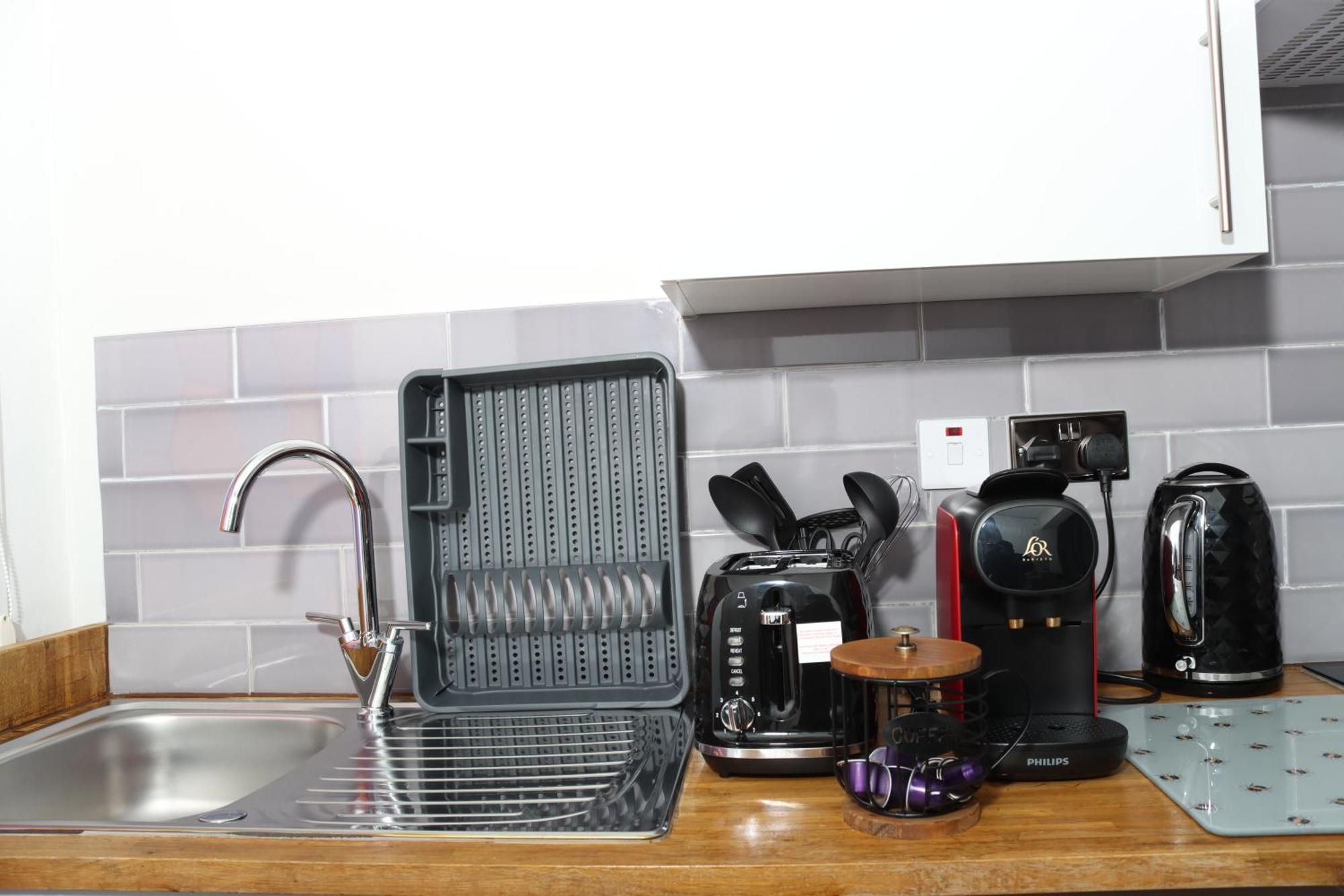 Lägenhet Cosy With Kitchenette And Private Bathroom - 15mins To London! *
