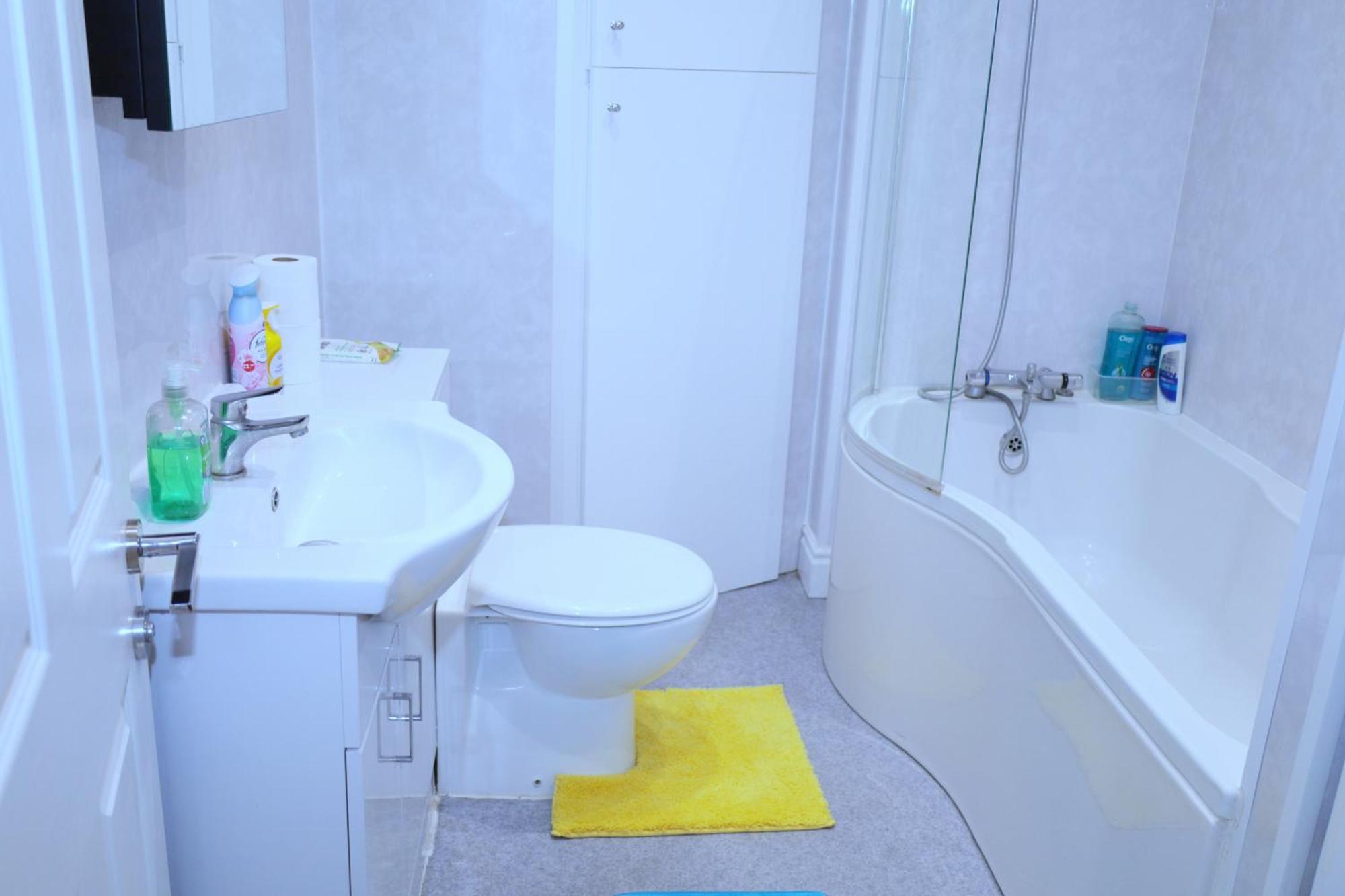 One Bedroom Spacious Step4 Ltd Appartamento *