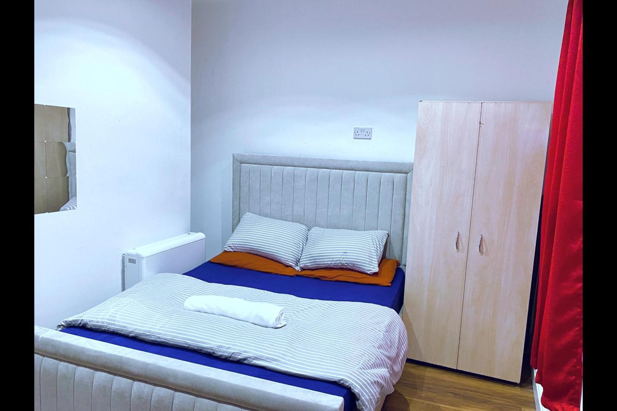 One Bedroom Spacious Step4 Ltd Appartamento Londra