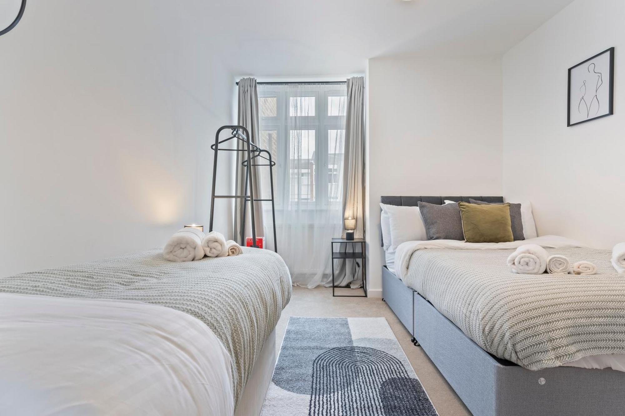 Wembley Stadium Free Parking Holiday home *