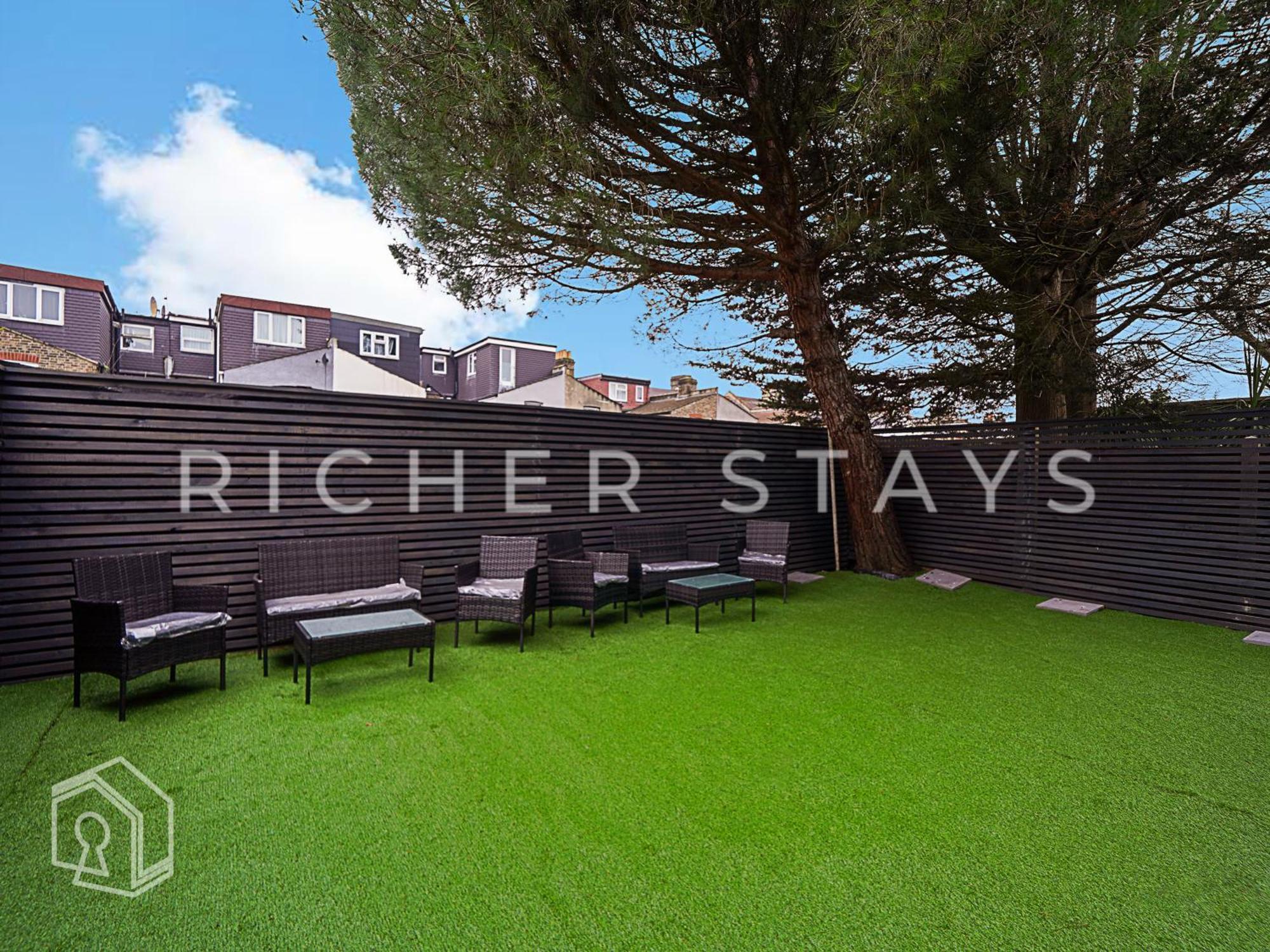 Leyton Guest - And Amenities Aparthotel