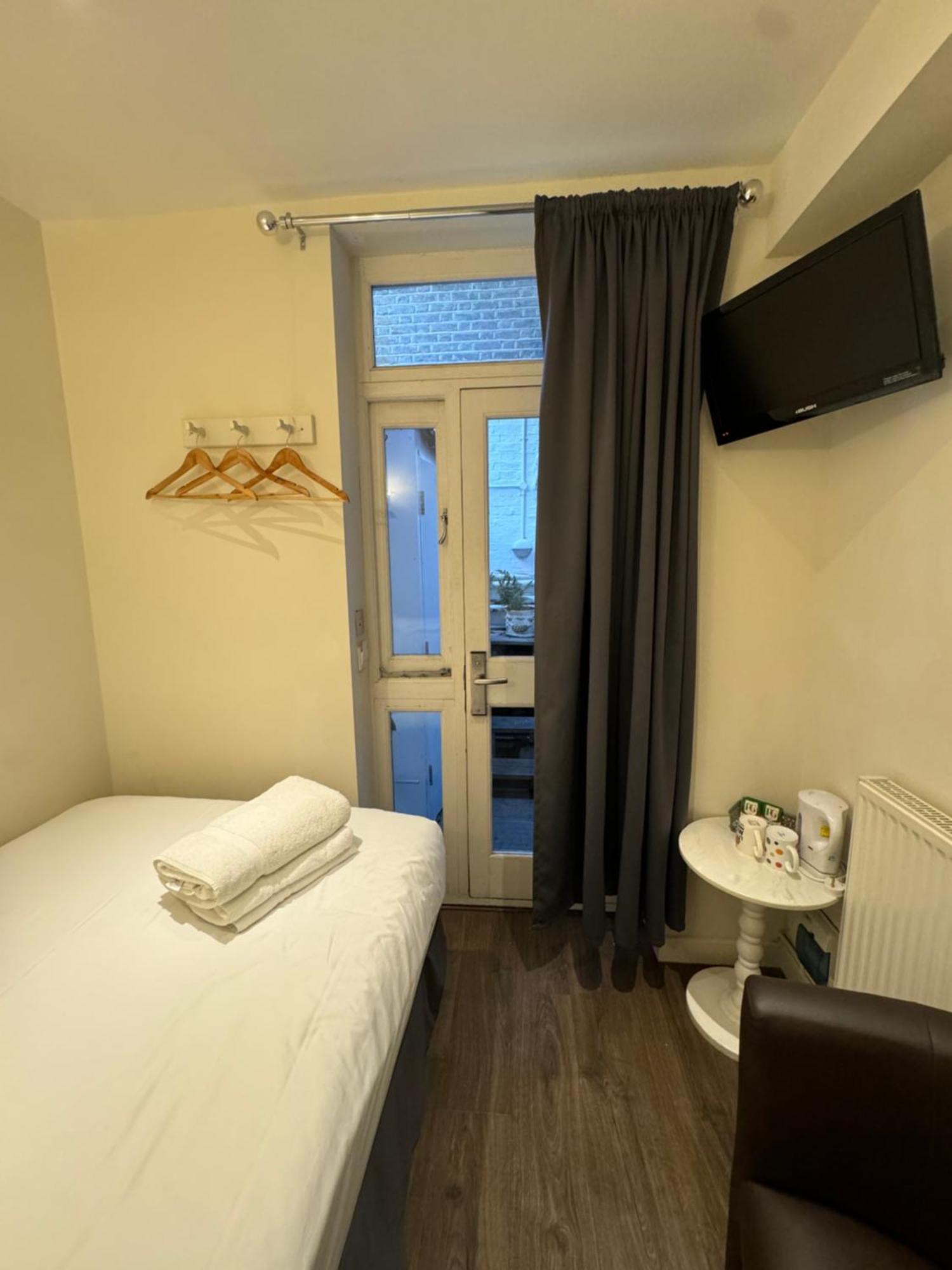 The Paramount 3* Londen