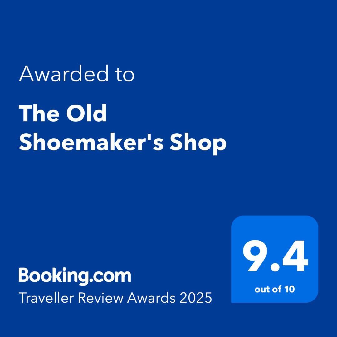 The Old Shoemaker's Shop * Londen