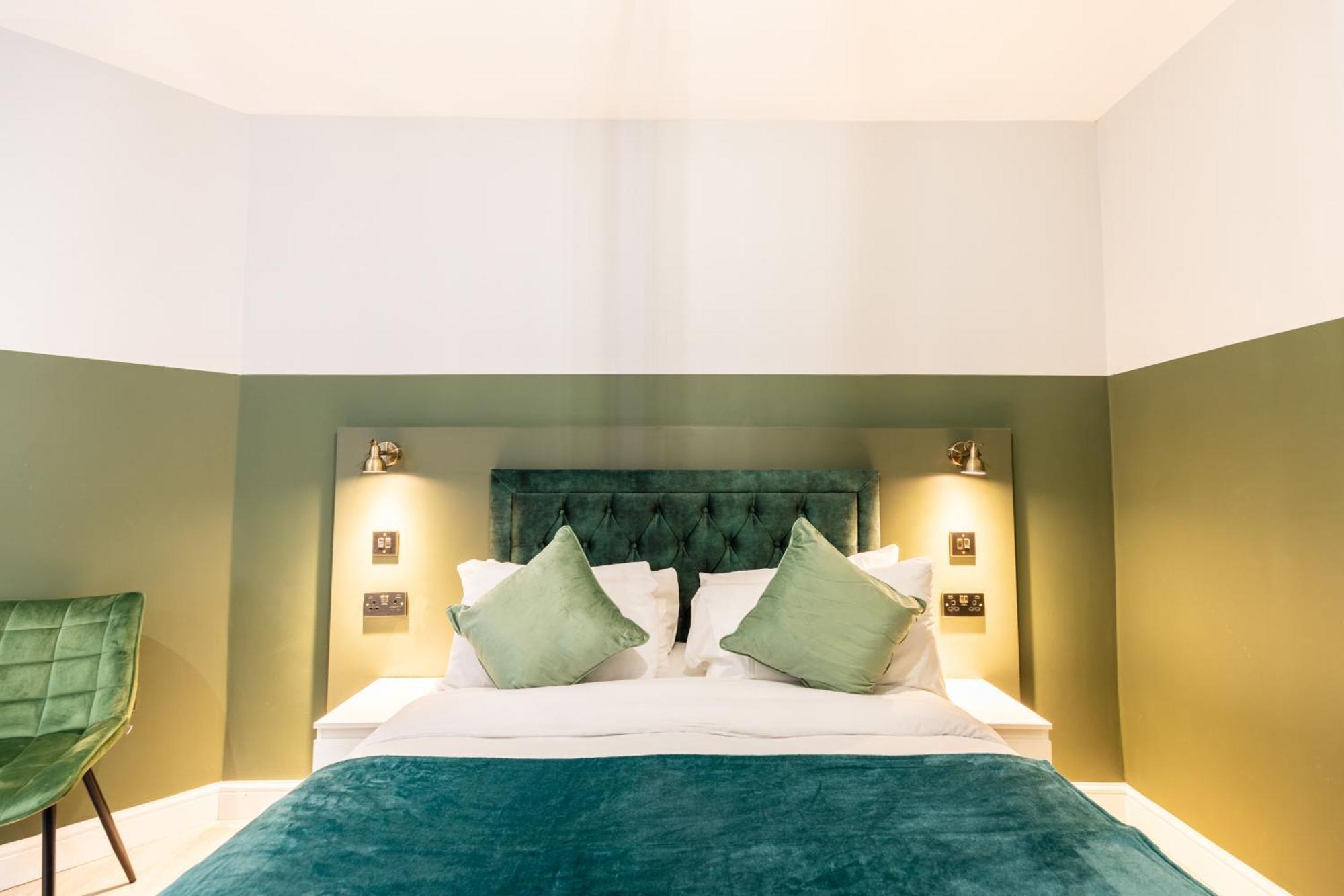 The Chapter - Finsbury Park 3* London