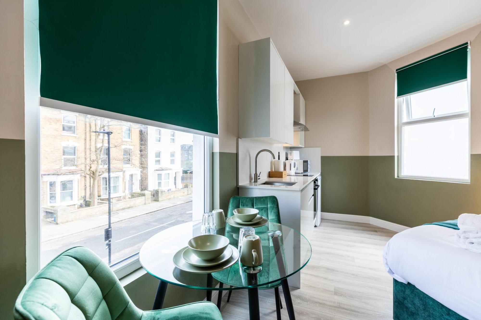 The Chapter - Finsbury Park Bed & Breakfast London