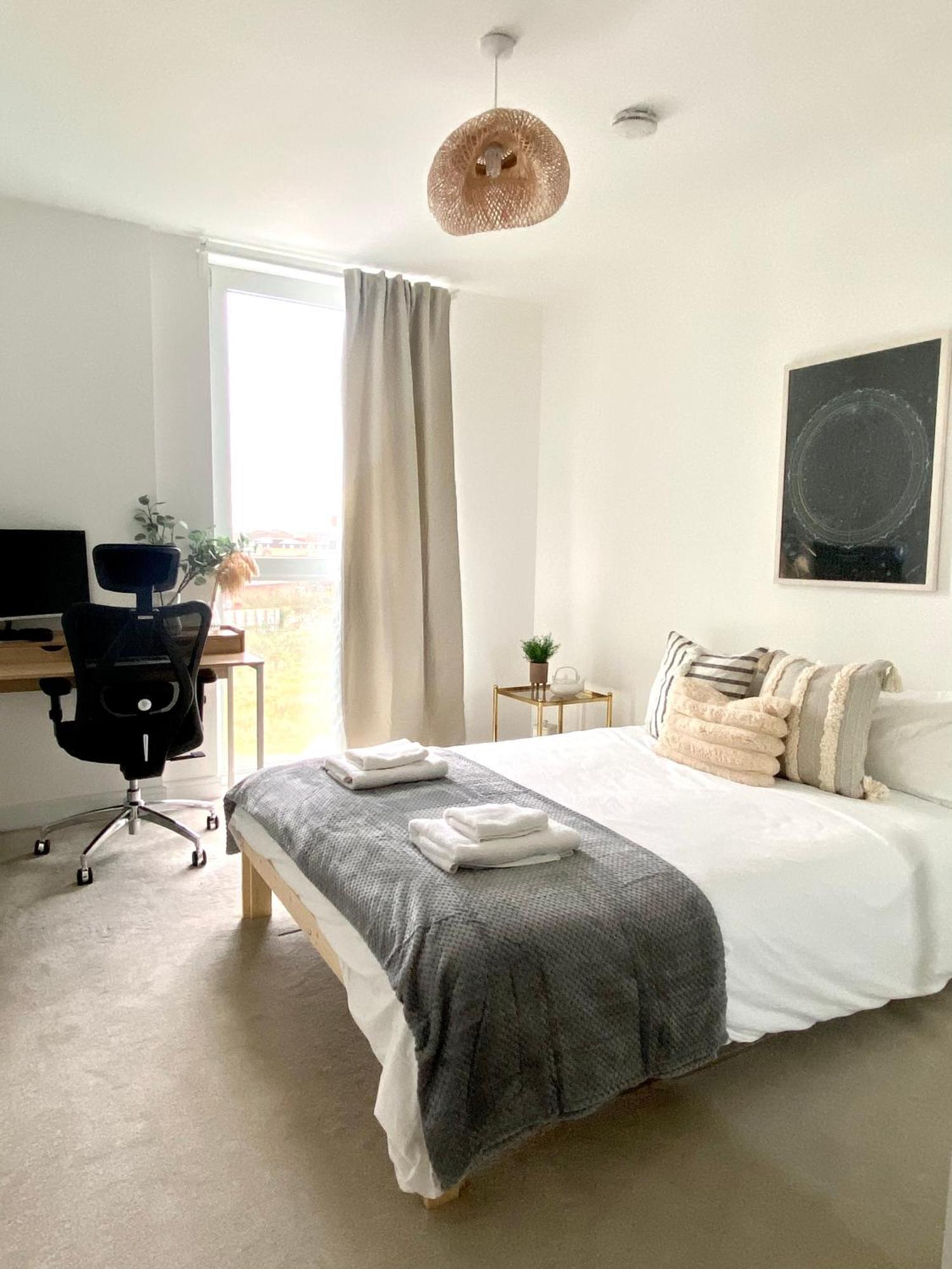 Scandi Style Flat In With Private Terrace Lägenhet London