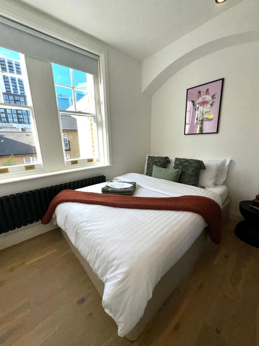 Lägenhet Newly Refurbished W/ River Views