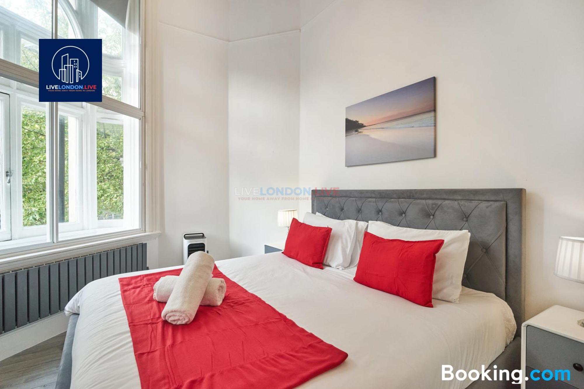 Apartment Last-minute Escape L Sleeps Up To 4 Guests L One-bedroom With King Bed And High Ceilings Near Camden By Live Short Lets & Serviced